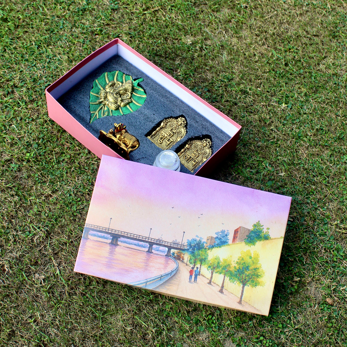 Traditional Gift Box | Shubh Labh